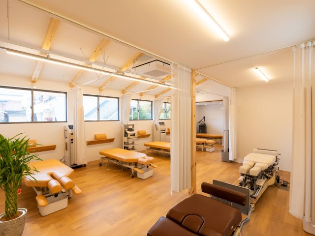 【岡崎市】交通事故後のむち打ち・腰痛なら岡崎かわすみ接骨院へ